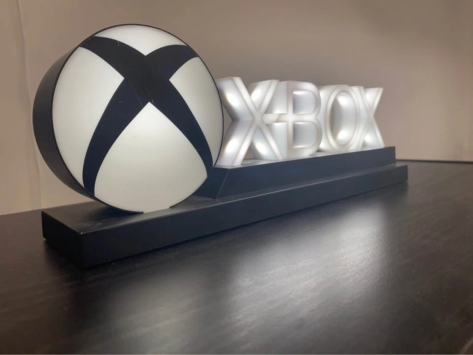 Xbox One X 1TB Console, Controller + Xbox Icons Lamp - photo 4