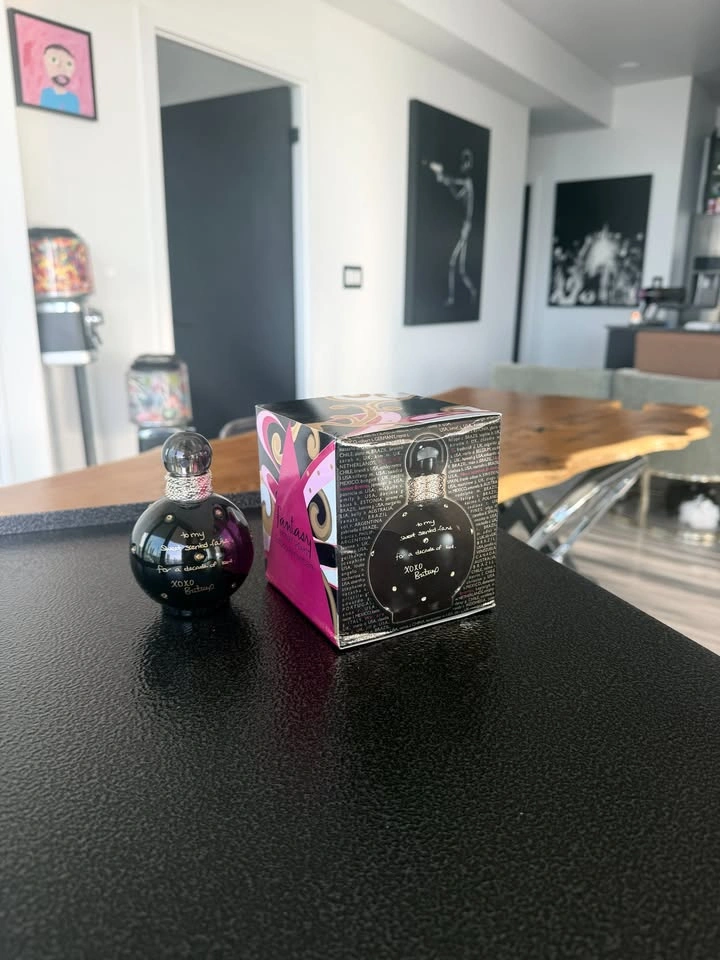 (RARE) Britney Spears Anniversary Edition Fantasy Perfume - photo 5