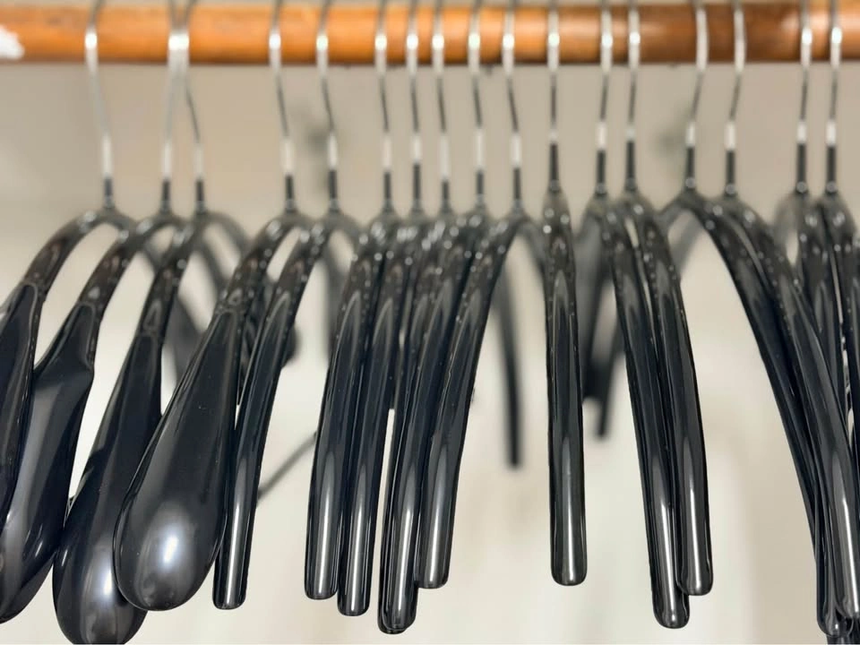 Clothes Hangers - photo 3