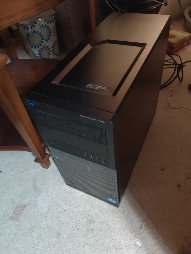 Dell Optiplex 790 Upgraded (monitor included)