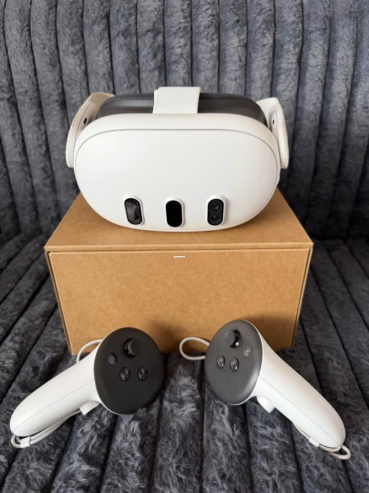 Meta Quest 3 512GB VR Headset - photo 3