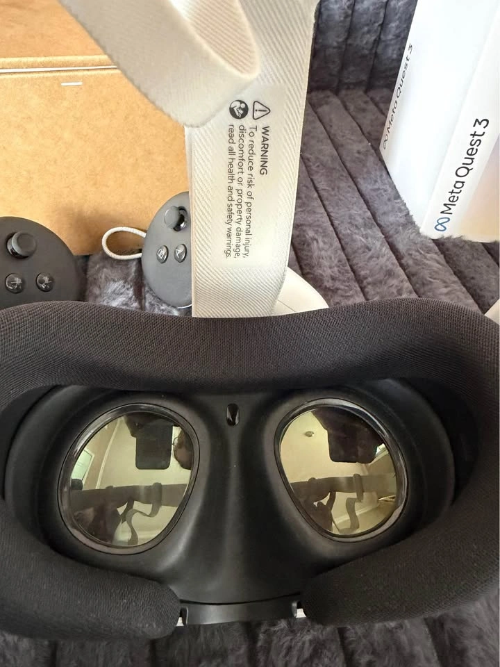 Meta Quest 3 512GB VR Headset - photo 5