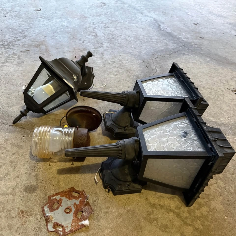 Outdoor home wall lights / sconces / lanterns / porch light - photo 3