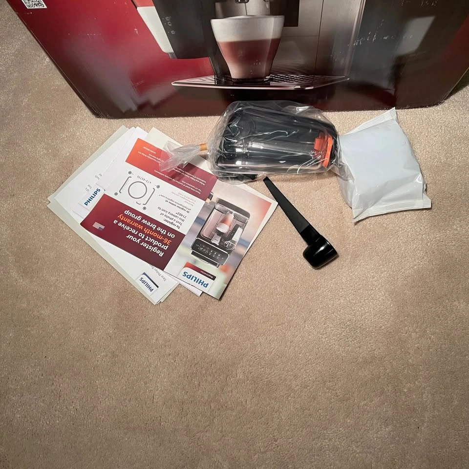PHILIPS 3300 Series Espresso Machine + LatteGo - photo 5