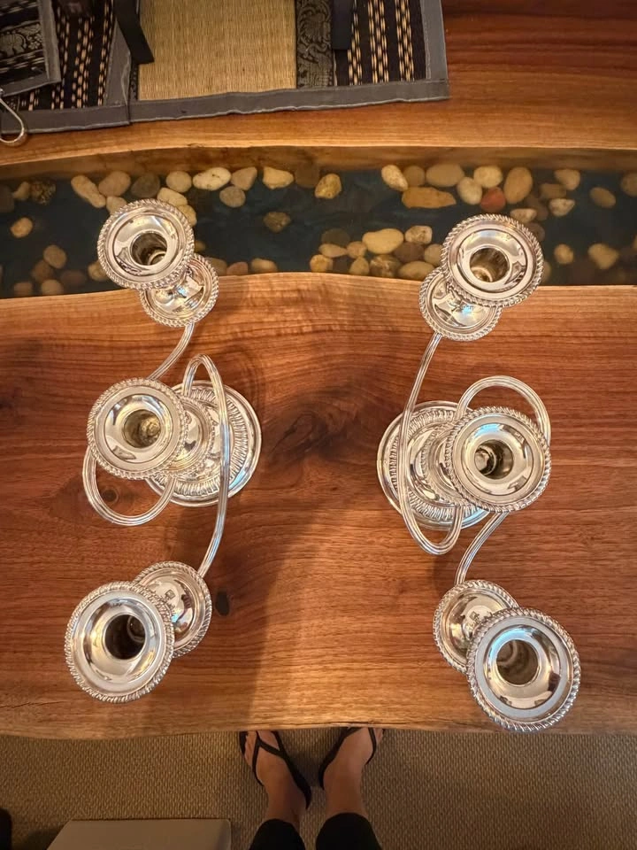 Set of 2 Sheffield silver plate 3 candle candelabras - photo 3