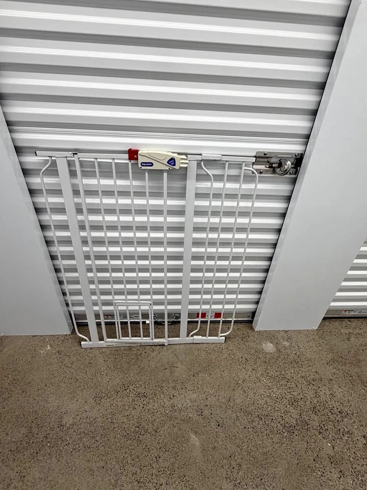 Top Paw extra tall dog gate