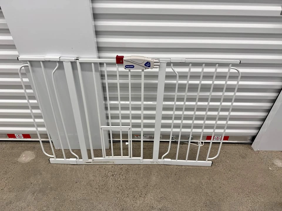 TopPaw Extra Wide dog gate