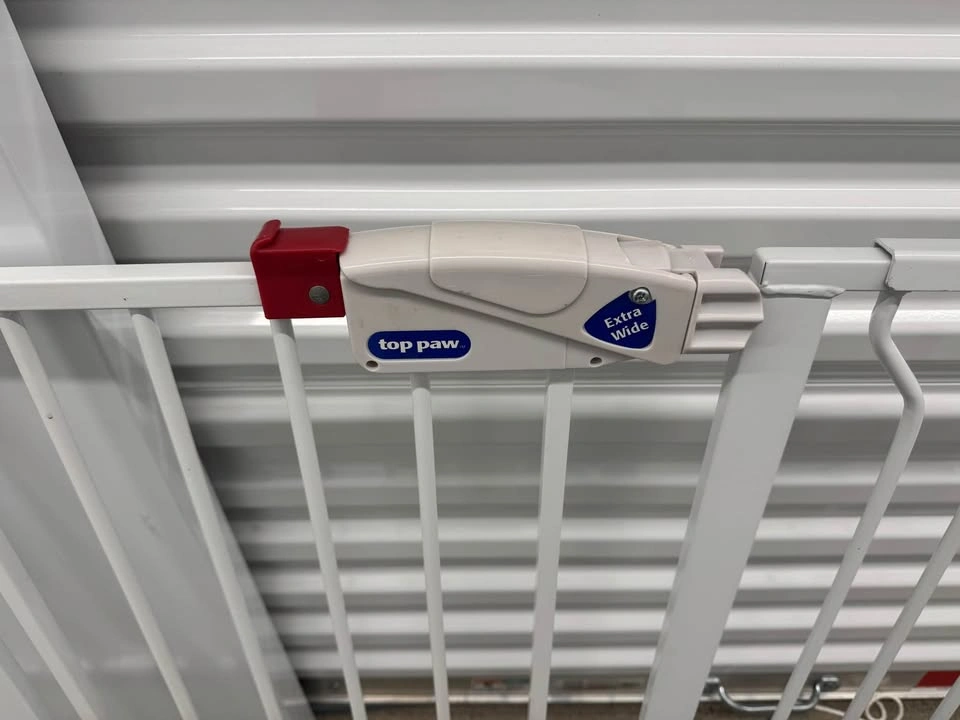 TopPaw Extra Wide dog gate - photo 2