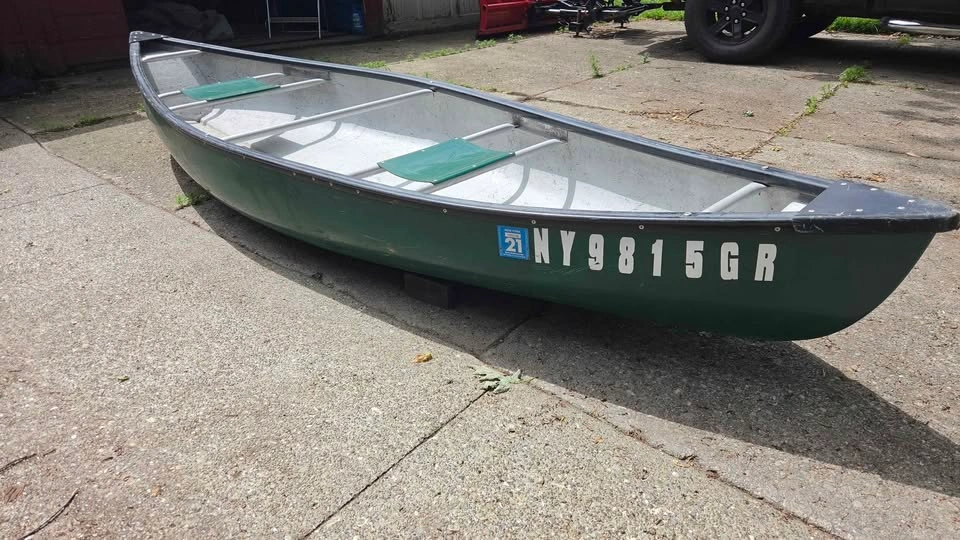 2000 Chief canoe - photo 3