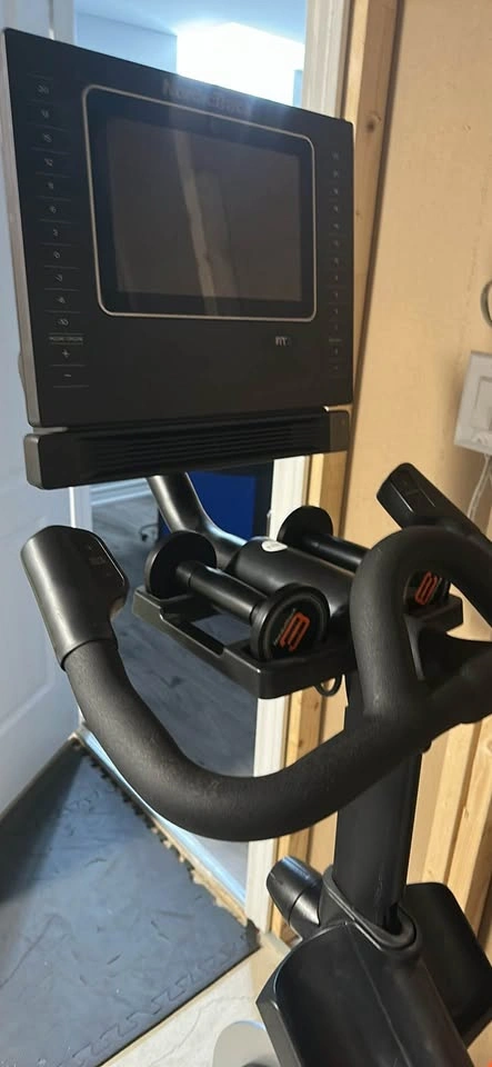 NordicTrack Commercial S10i Studio Bike – Excellent Condition - photo 2