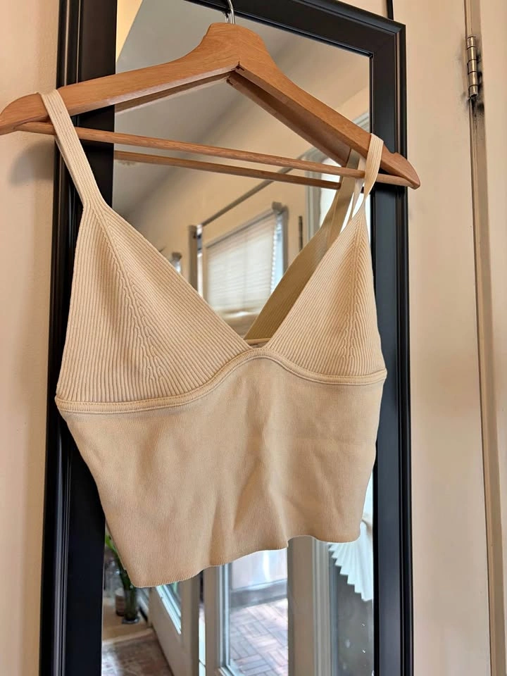Zara Ribbed Knit Crop Top (Medium)