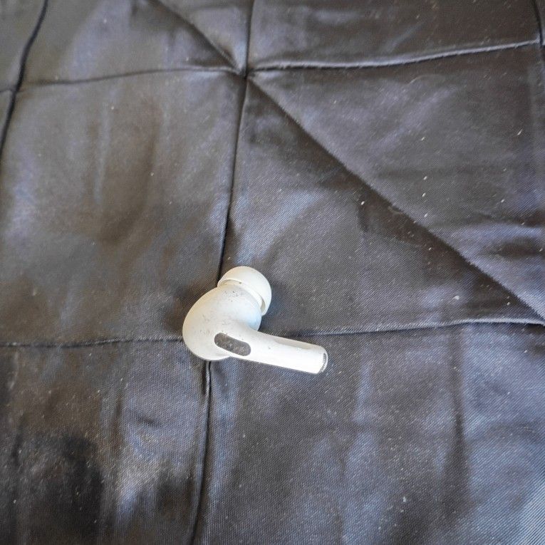 Apple Airpod Pro Right 1st Gen. (A2083) - photo 4