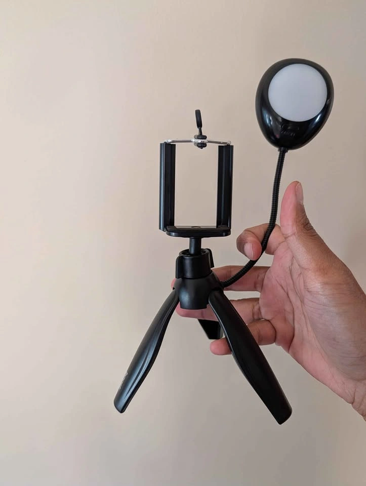 Phone TRIPOD Stand with Light - photo 3
