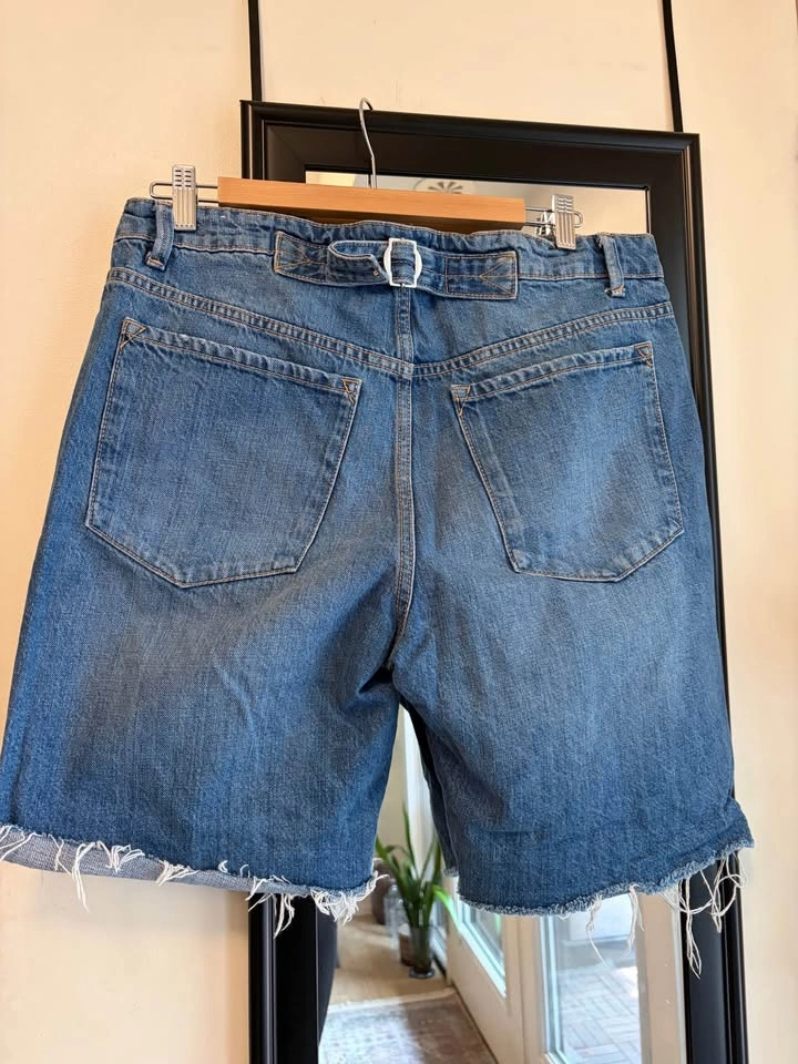 Zara Light Wash Raw Hem Denim Shorts - 8 - photo 2