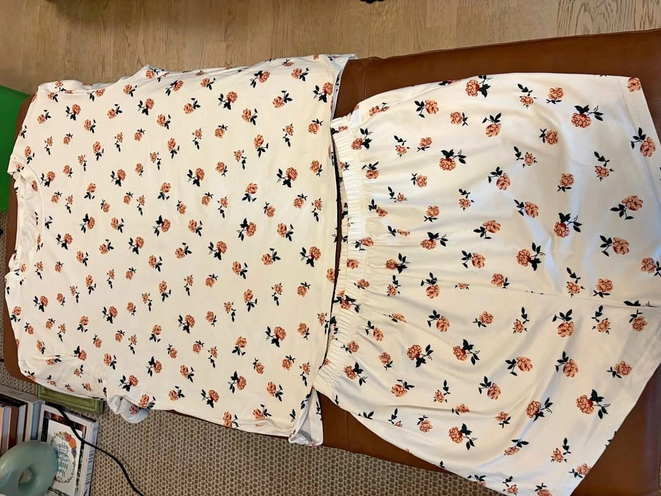 Cute Floral Pajama Set - Large