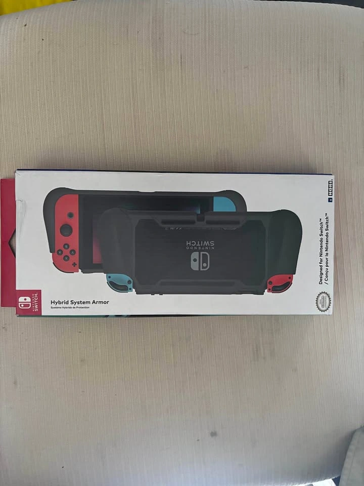 Nintendo Switch Hybrid System Armor grip case
