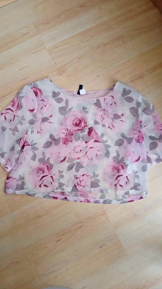 H&M Divided pink sheer floral blouse