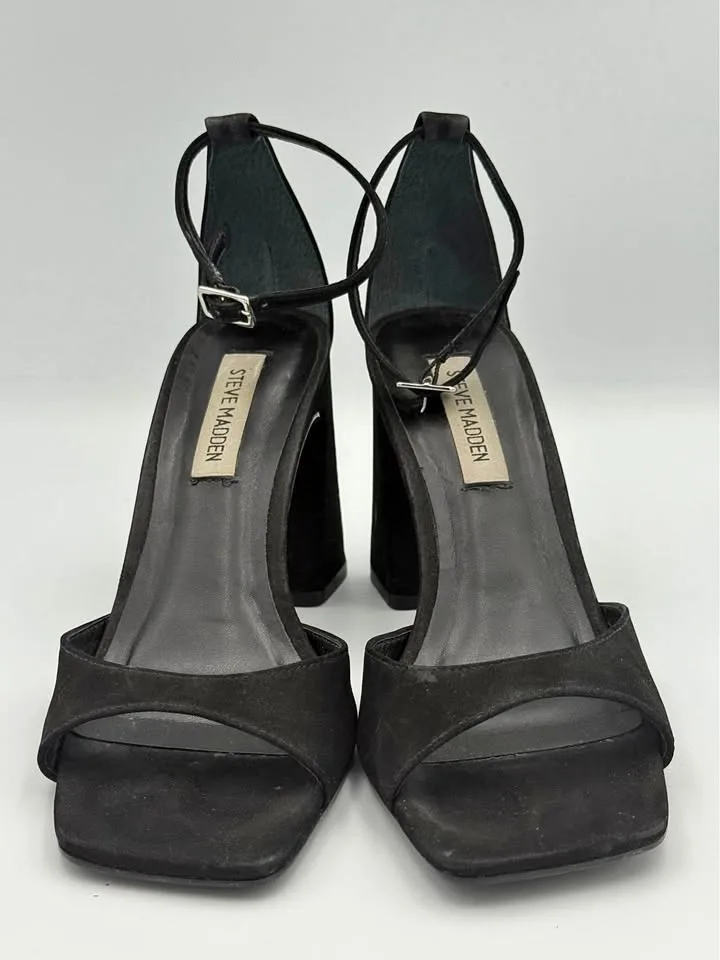 Steve Madden Black Heels Women’s Size 7M thumbnail