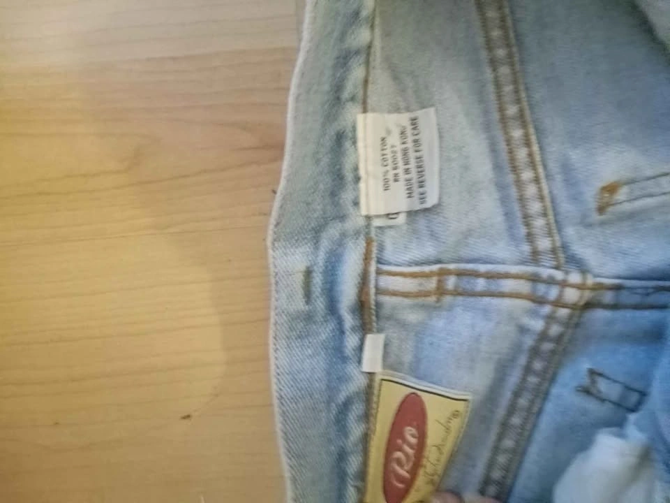 100% cotton Rio Denim Shorts with Daisy Embroidery size 5 - photo 2