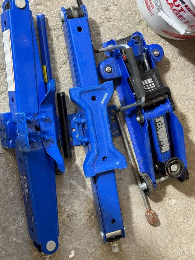 Car Jack thumbnail