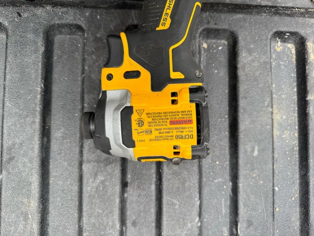 DCF850 Impact Drill image indicator(3)