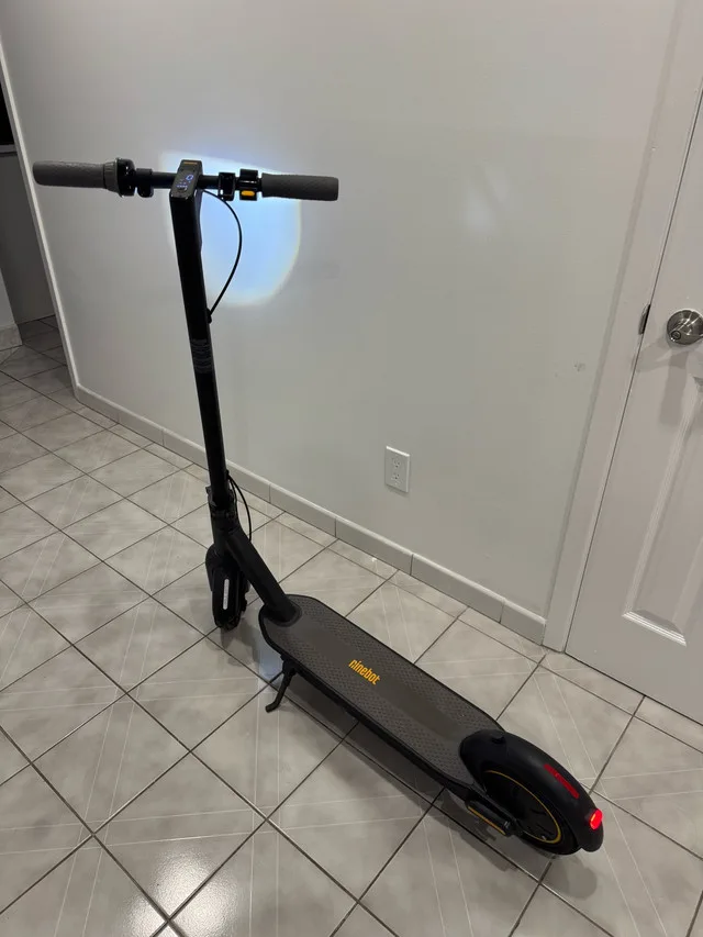 Segway Ninebot 30P Max scooter thumbnail