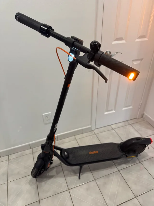 Segway Ninebot F2 Pro Scooter thumbnail