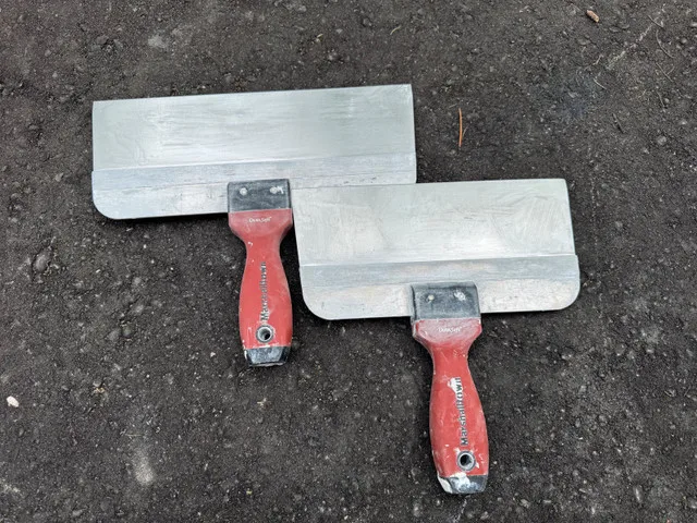 Marshalltown Putty Knife 10”+ 12” + Mud Pan image indicator(2)