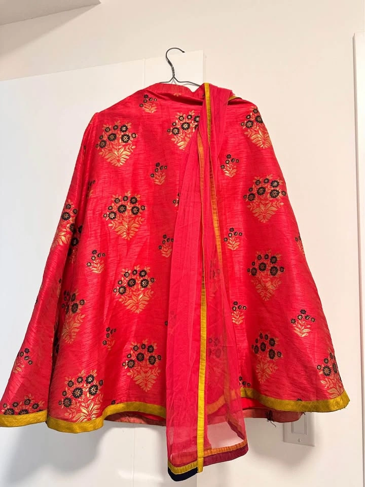 Kids lehanga dress 9-11 year old - photo 2