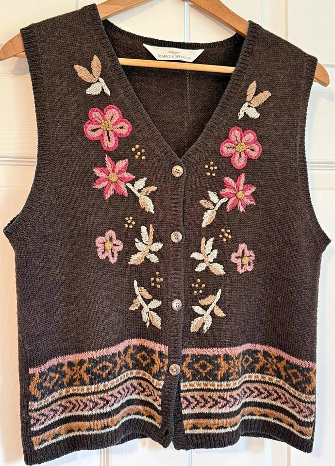 Authentic 90s Vintage St Michael Floral Embroidered Sweater Vest