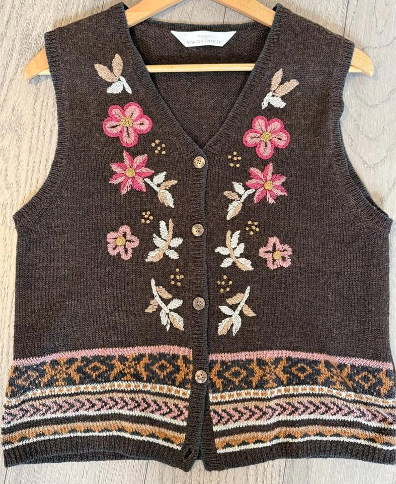 Authentic 90s Vintage St Michael Floral Embroidered Sweater Vest - photo 2