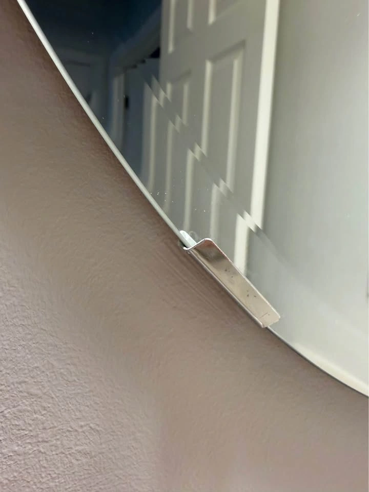 Round Bathroom Mirror + 3-Light Vanity Light (Oil Rubbed Bronze) - photo 3