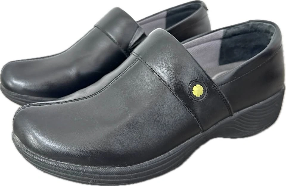 Dansko Work Wonders Black Clogs – Comfort Nursing Shoes Size 36