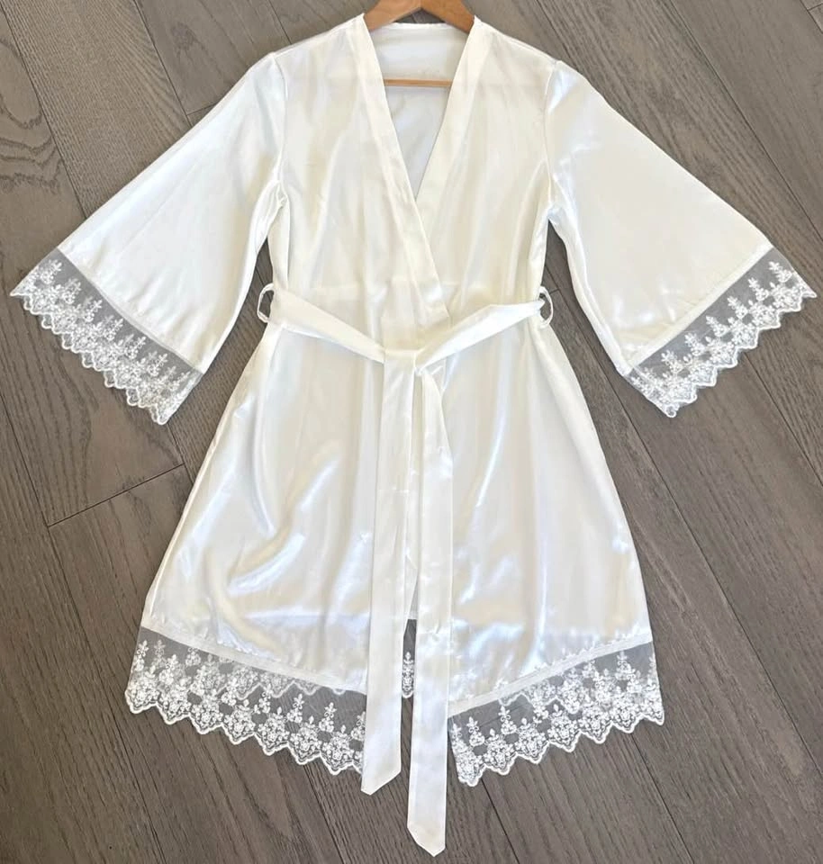 White Satin Bridal Robe with Lace Trim (Bride / Wedding) - photo 3