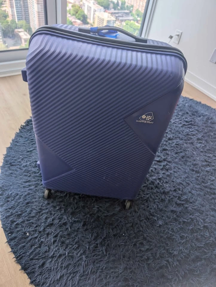 Suitcase with utensils - photo 2