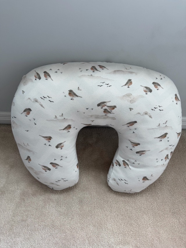 U-Shaped Baby Nursing Pillow & Positioner