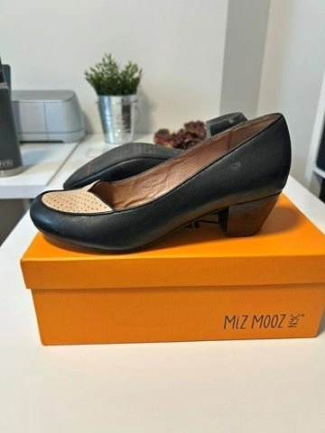 Miz Mooz Perforated Leather heels – Size 39