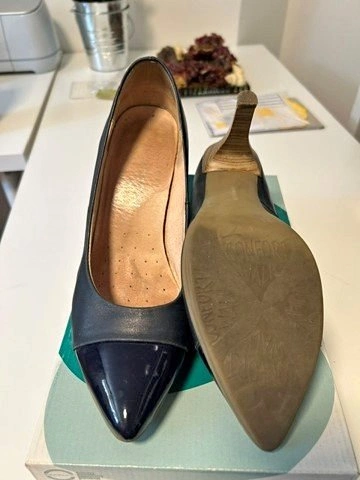 Navy Heels – Size 39