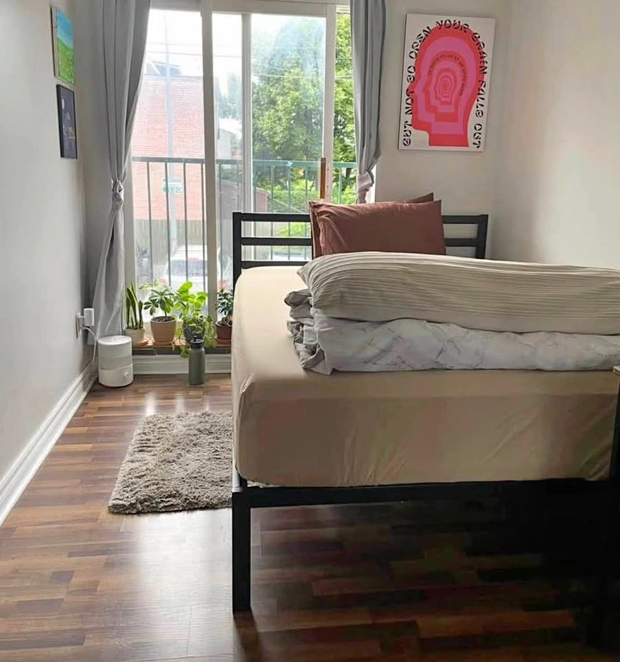 Queen size metal bed frame