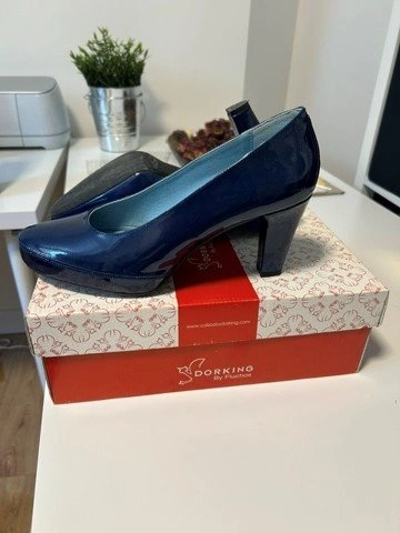 Dorking BLESA 5794 Patent Blue Heels – Size 39 – Made in Spain - photo 2