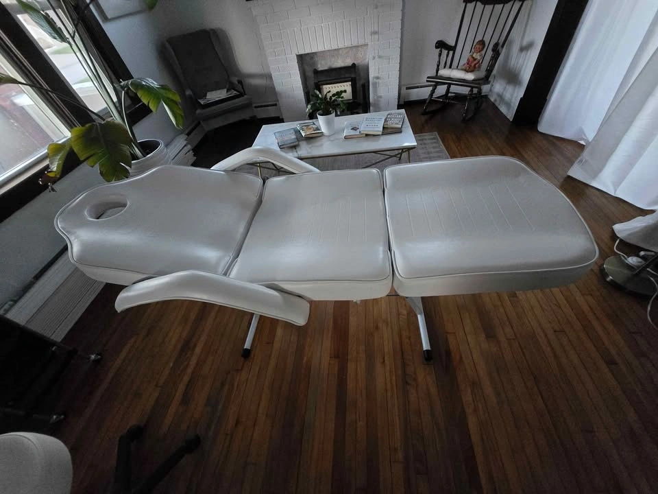 Professional Spa / Massage Table – Adjustable – White - photo 3