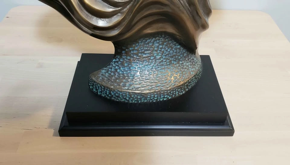 Solid Bronze Sculpture - photo 5