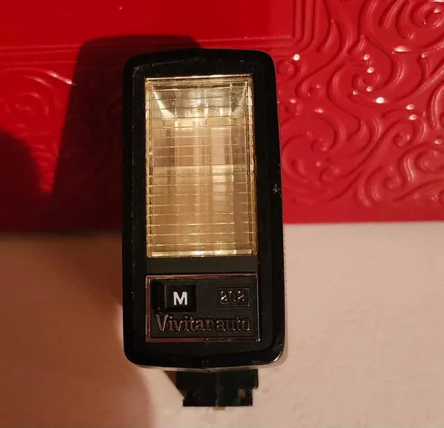 Vivitar auto 202 flash thumbnail