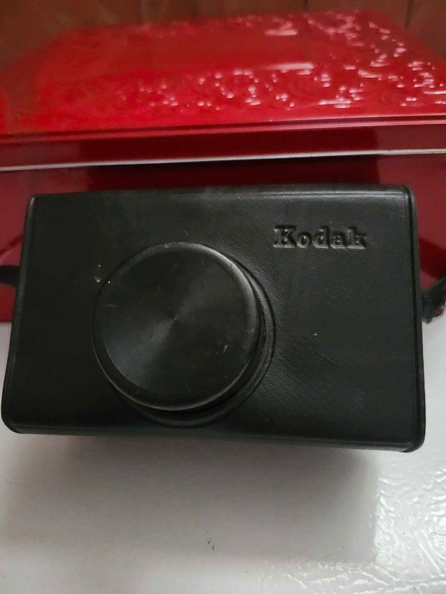 Kodak Instamatic 133 Camera with Case