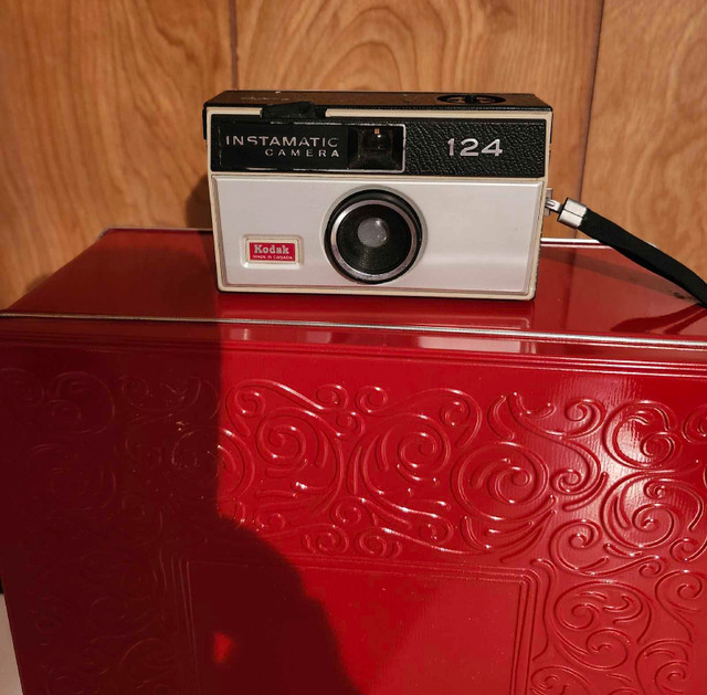 Used Kodak instamatic 124 camera