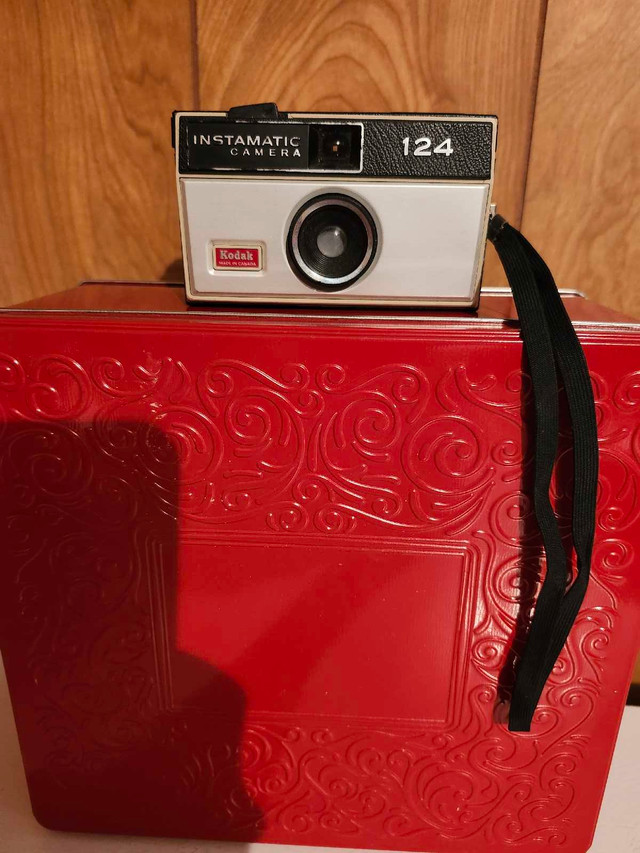 Used Kodak instamatic 124 camera - photo 2