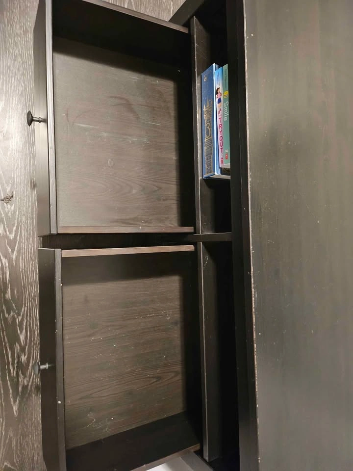TV stand - photo 3