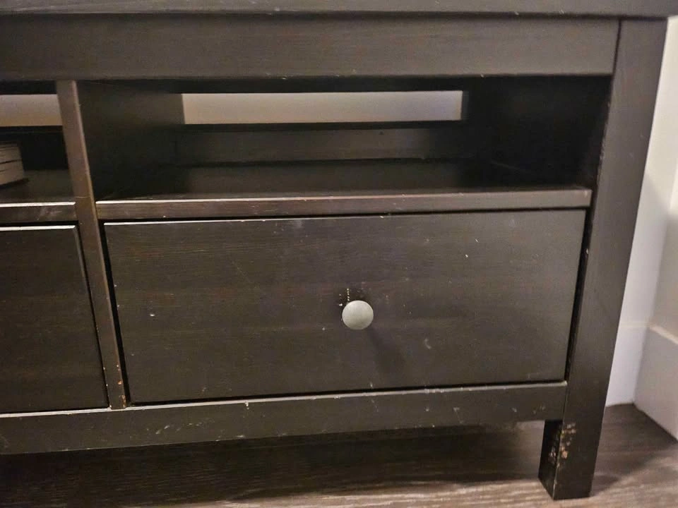 TV stand - photo 5