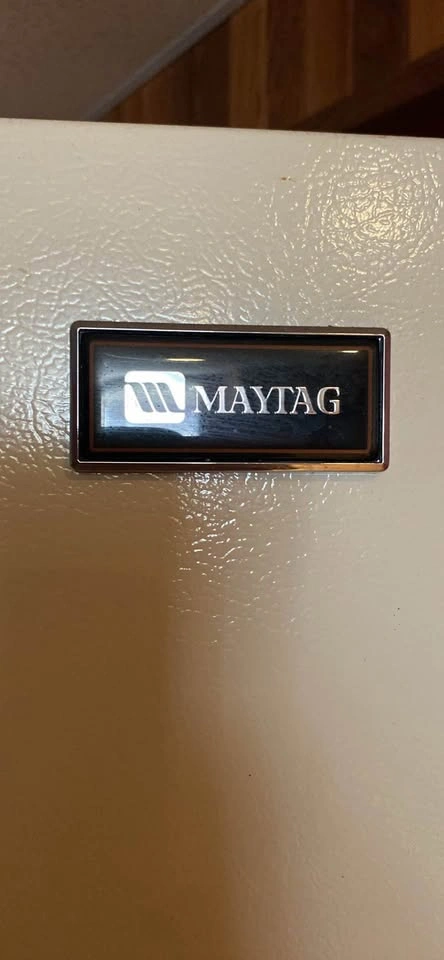 Maytag Top-Freezer Refrigerator - photo 4
