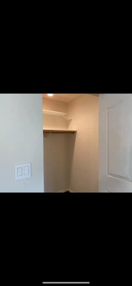 3 Beds 1 Bath - House for Rent in Surrey - photo 5